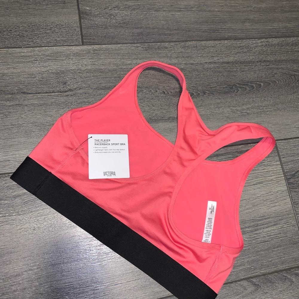 Vs Sport bra in M , nwt